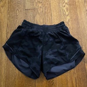 Lululemon Hotty Hot Shorts (NWOT)